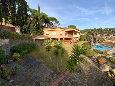 Casa precioso chalet a 4 vientos en zona tranquila y con vistas al mar en Sant Andreu de Llavaneres