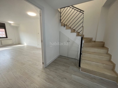 Dúplex en carrer agustina d´arago precioso duplex a estrenar en Castelldefels