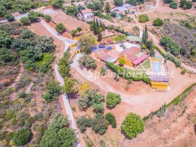 Finca en venta en Ojén