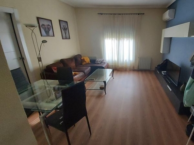 Habitaciones en C/ GRUPO SAN JORGE, Zaragoza Capital por 325€ al mes