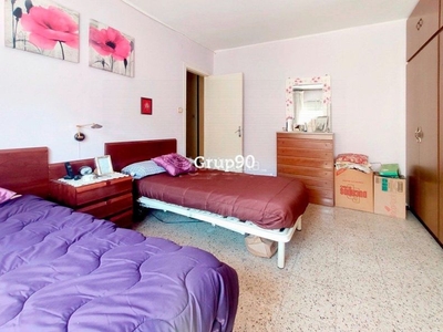 Piso ¿buscas un amplio piso de 4 dormitorios en Cappont a un precio increíble?? en Lleida