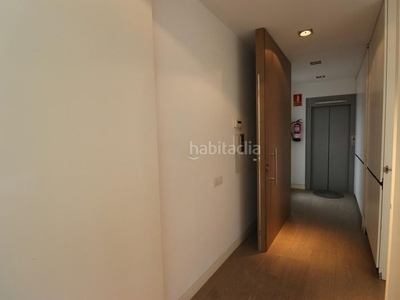 Piso con 3 habitaciones con ascensor y calefacción en Barcelona