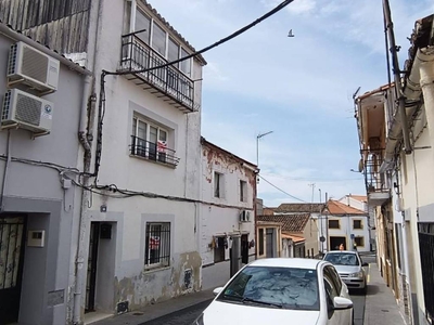 Venta Casa rústica en Calle Gabriel y Galán Malpartida de Plasencia. A reformar 120 m²