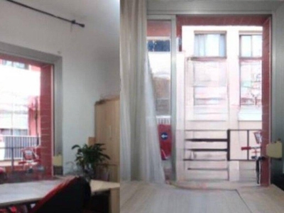 Venta Piso El Prat de Llobregat. Piso de tres habitaciones Con balcón