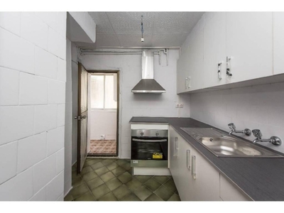 Venta Piso Granollers. Piso de cuatro habitaciones en Calle Roger de flor. Buen estado sexta planta con terraza