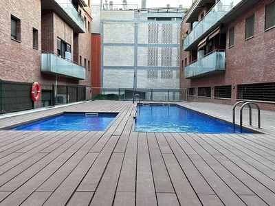 Venta Piso Granollers. Piso de tres habitaciones en Calle Bartomeu Brufalt. Buen estado segunda planta con terraza