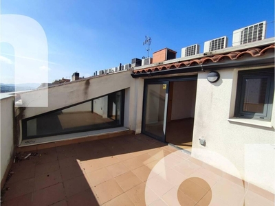 Venta Piso Granollers. Piso de tres habitaciones en Calle Llevant 22. Buen estado quinta planta con terraza