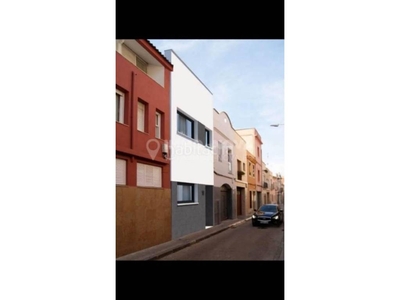 Venta Piso Mataró. Piso de tres habitaciones Buen estado primera planta con terraza