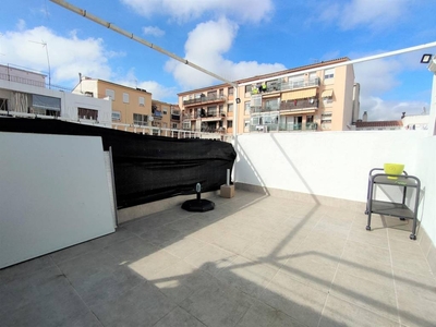 Venta Piso Mataró. Piso de tres habitaciones Segunda planta con terraza