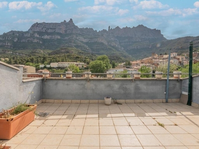 Venta Piso Monistrol de Montserrat. Piso de tres habitaciones Segunda planta con terraza