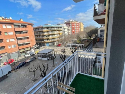 Venta Piso Pineda de Mar. Piso de tres habitaciones en Passeig Diputació. Nuevo tercera planta