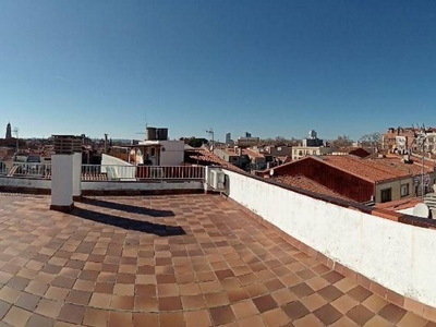 Venta Piso Sabadell. Piso de cuatro habitaciones Segunda planta con terraza