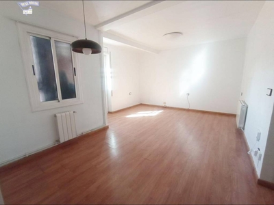 Venta Piso Sabadell. Piso de dos habitaciones