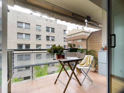 Venta Piso Sabadell. Piso de tres habitaciones Tercera planta con balcón