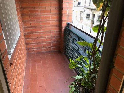 Venta Piso Sant Boi de Llobregat. Piso de tres habitaciones Primera planta con terraza