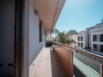 Venta Piso Sitges. Piso de dos habitaciones en Pz Claudi Mas I Jornet. Con balcón