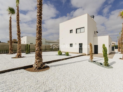 Villa en venta en Campoamor, Orihuela