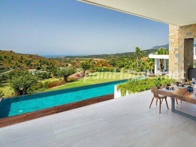 Villa en venta en Lomas de Marbella Club-Puente Romano, Marbella