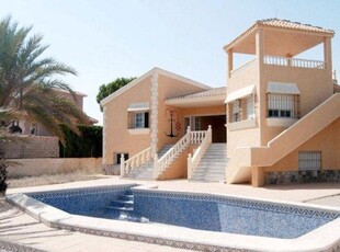 Chalet en venta en La Manga del Mar Menor, Murcia