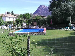Cortijo, Grazalema, piscina, 5 Hbts con baño, AC,