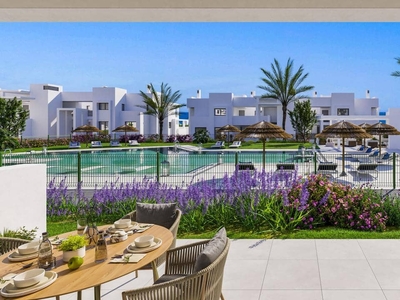 Piso en venta en Guadalobón, Estepona, Málaga