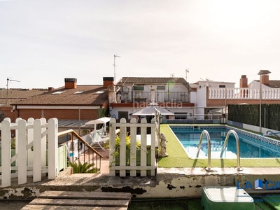 Casa piscina terraza en Ca n´Oriol Rubí