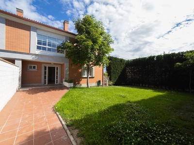 Chalet pareado en alquiler, Arroyo de la Encomienda, Valladolid