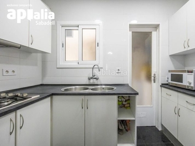 Piso con 3 habitaciones con calefacción en Creu de Barberà Sabadell