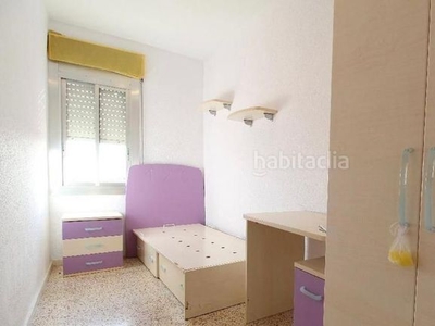 Piso de 4 habitaciones en Creu de Barberà Sabadell
