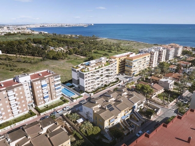 Piso en venta en Punta Prima, Torrevieja, Alicante