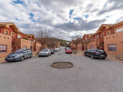 Venta Casa adosada en Calle BaÑo Frio La Malahá. Con terraza 191 m²