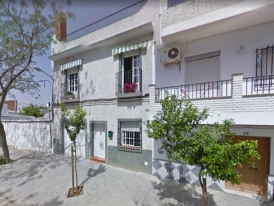 Venta Casa adosada en Calle Inca Garcilaso Córdoba. Buen estado plaza de aparcamiento 229 m²