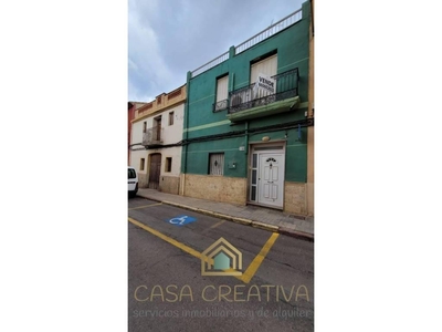 Venta Casa unifamiliar en Calle calle Guzman El Bueno La Vall d'Uixó. Buen estado con terraza 200 m²