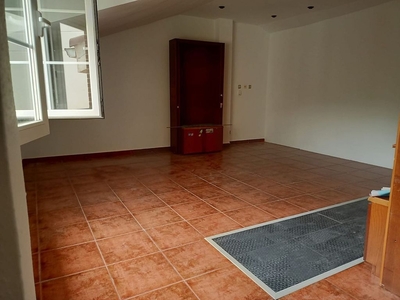 Venta de piso en calle De Federico Ozanam de 1 habitación y 50 m²