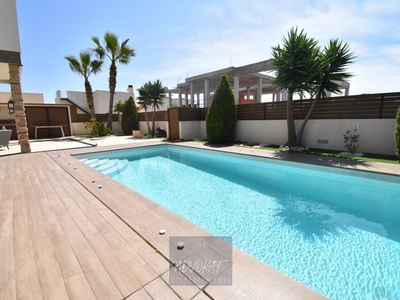 Chalet en venta en Aguas Nuevas, Torrevieja, Alicante