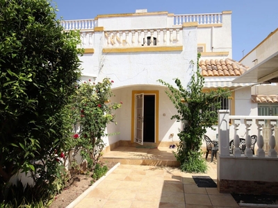 Chalet en venta en El Chaparral - La Siesta - La Torreta, Torrevieja, Alicante