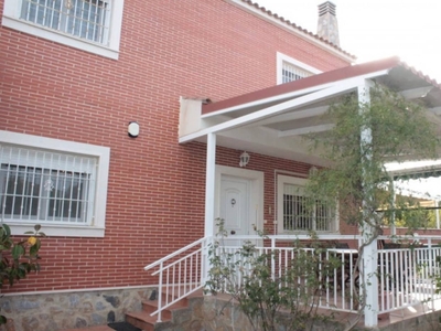 Chalet en venta en Los Balcones, Alicante