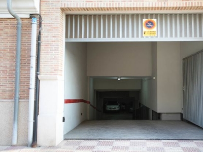 Parking en Ronda Sindic Antoni Albuixech, Almussafes