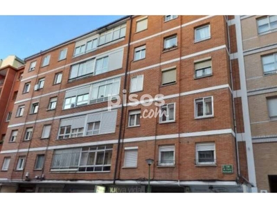 Piso en venta en Calle de Doña Berenguela en Centro por 57.000 €