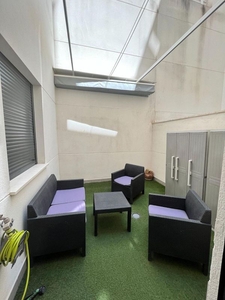 Alquiler de piso en Nervión de 2 habitaciones con terraza y piscina