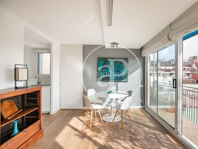 Alquiler piso apartamento en alquiler amueblado y de una habitación, plaza molina en Barcelona