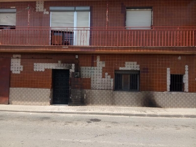 Casa en venta enc. medicos sin fronteras, 23,villanueva del rio y minas,sevilla