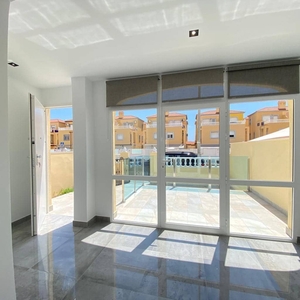 Chalet en venta en Cabo Roig, Orihuela, Alicante