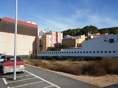 Parcela urbanizable en venta en la Avinguda del Canigó' Tortosa