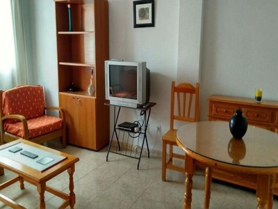 Piso en alquiler en Centro - Cáceres de 2 habitaciones con muebles