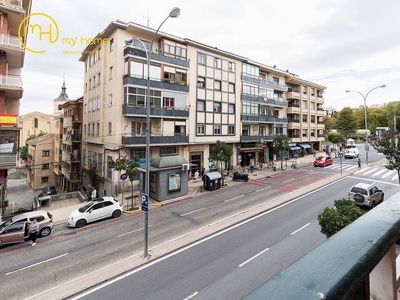 Piso en venta en Centro - Segovia de 3 habitaciones con balcón y calefacción