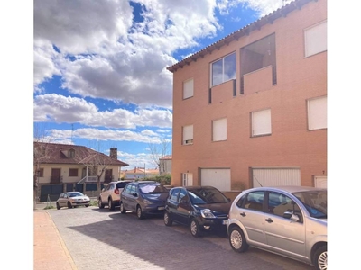 Venta Casa adosada en Calle YEPES 5 Huerta de Valdecarábanos. Buen estado con terraza 183 m²