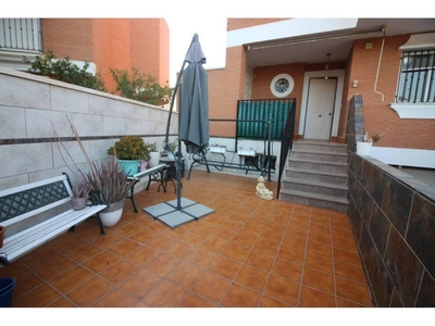 Venta Casa unifamiliar en Calle Averroes Huércal de Almería. Buen estado con terraza 208 m²