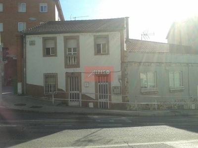 Venta Casa unifamiliar Ourense. A reformar con terraza 185 m²