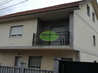 Venta Casa unifamiliar Ourense. Muy buen estado con terraza 200 m²